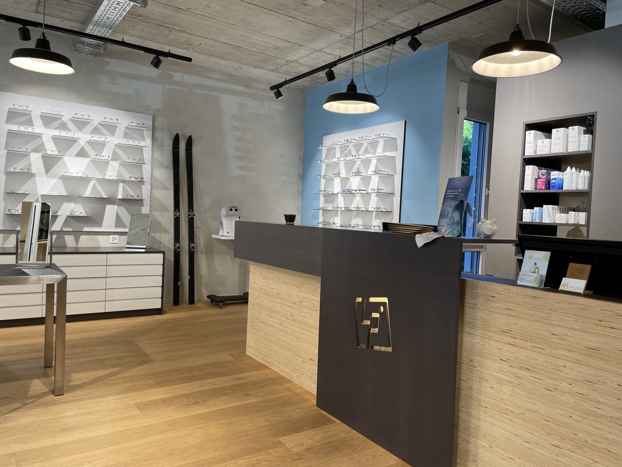 Innenansicht von look perfect optik gmbh, Bild 2 von 4