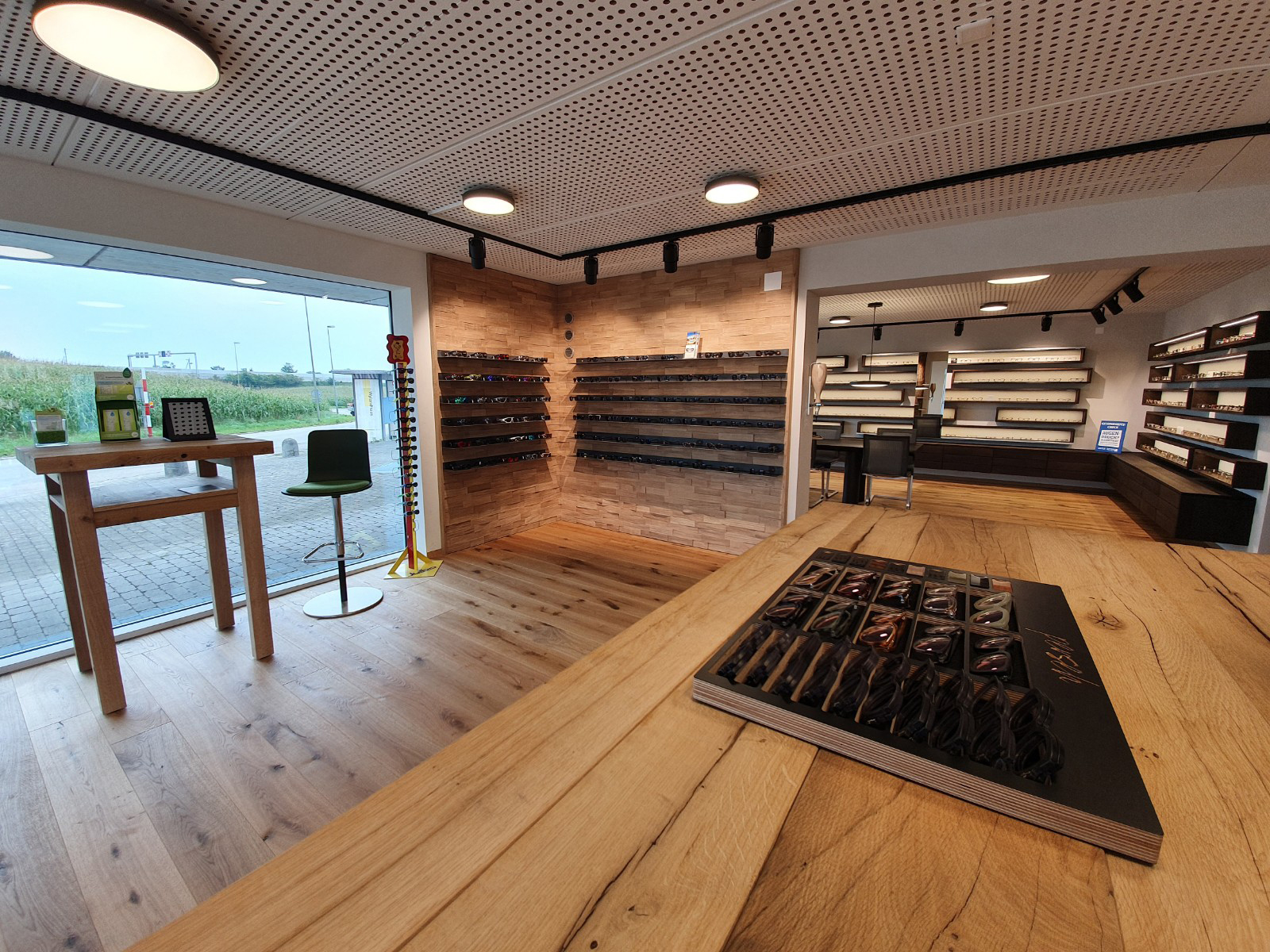 Innenansicht von Suter Optik Kleinandelfingen AG, Bild 2 von 2