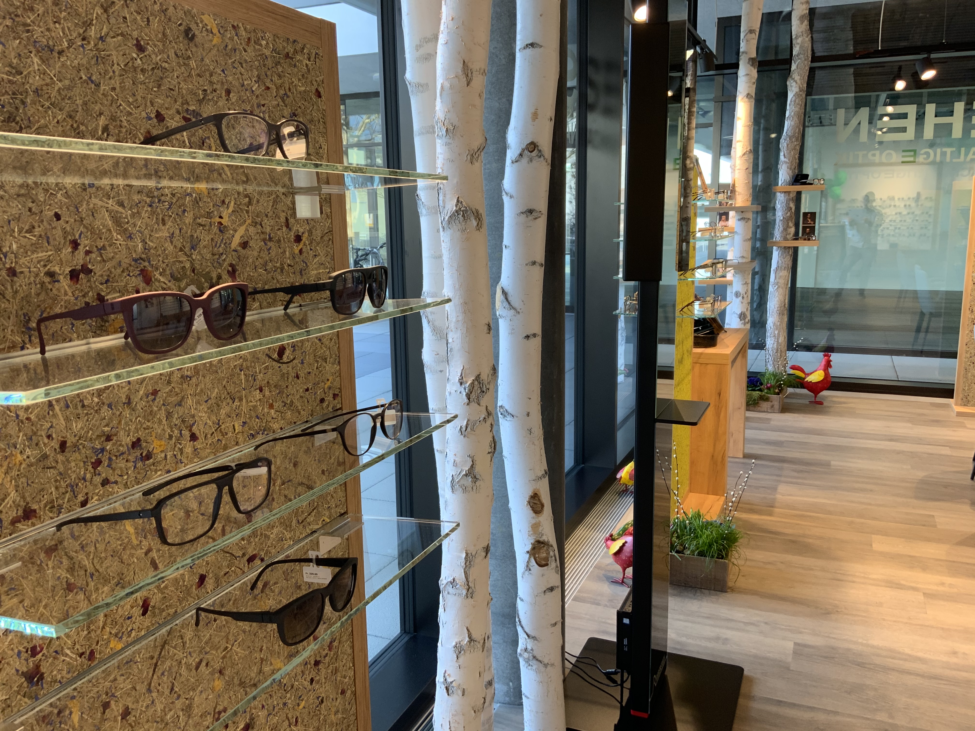 Innenansicht von WEDER SEHEN | Optiker Ittigen bei Bern: Brillen & Sehtests, Bild 4 von 4